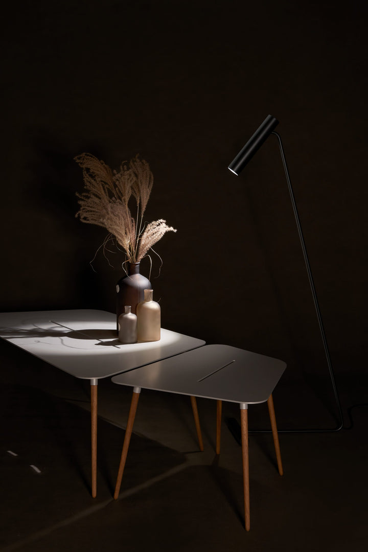 Lampadar cu abajur in forma de spot Stork by LØFTLIGHT